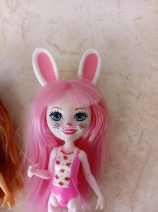 Muñecas Enchantimals Conejita y Leopardo