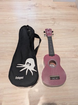 Ukelele Octopus Soprano + Funda + Libro