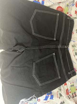 Pantalón corto negro con alas y ANGEL