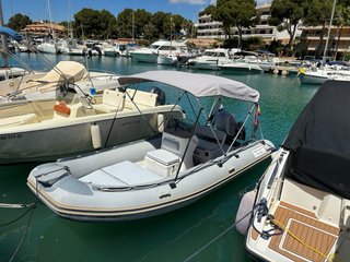 Lancha Valiant 520 motor Mariner 60 4t