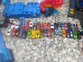 Lote Hot Wheels: Pistas y Coches