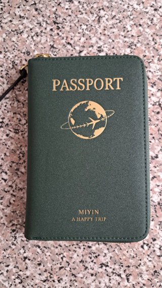 Porta pasaporte y monedero