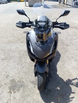 Honda ADV 350