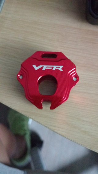 Tapa llaveVFR 800 VFR800X VFR1200X Roja(2015-2022)