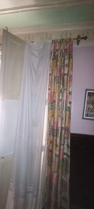 Cortinas de satén doradas