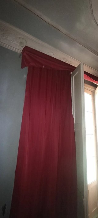 Cortinas de satén doradas