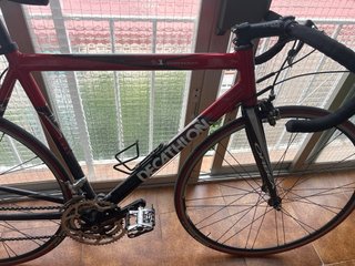 Bicicleta de carretera Decathlon Roja