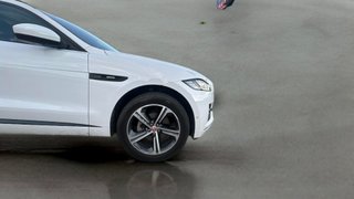 Jaguar F-PACE 2.0L i4D R-Sport AWD 132 kW (180 CV)