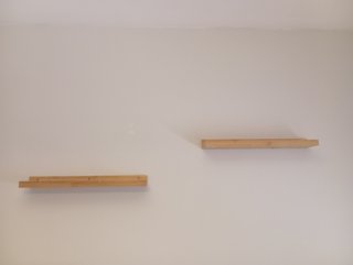 Baldas de pared de madera