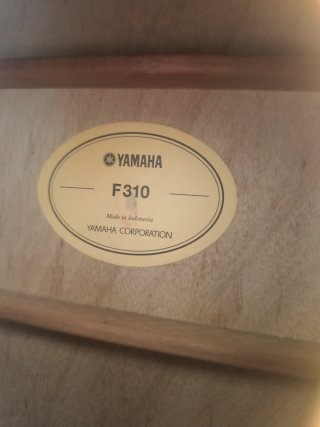 Guitarra Acústica Yamaha