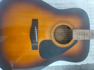 Guitarra Acústica Yamaha