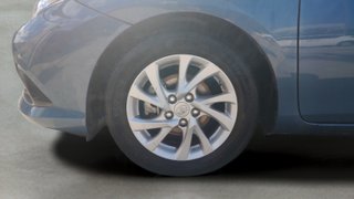 Toyota Auris 1.8 Hybrid Active 100 kW (136 CV)