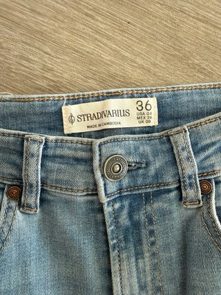 Vaqueros Stradivarius D74 Flare Slit Azul Claro 36
