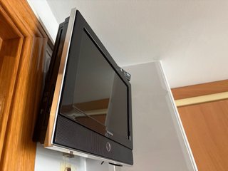 Televisión Suntech pequeña, TDT, mando, soporte TV
