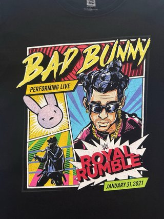 Camiseta Oficial WWE Bad Bunny Royal Rumble 2021