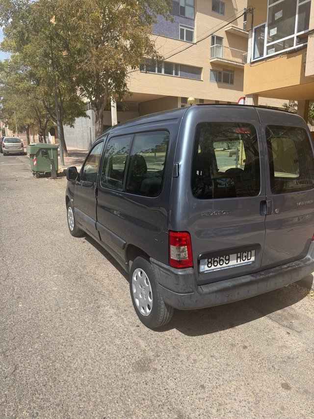 Peugeot Partner 2011