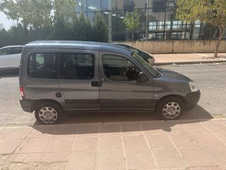 Peugeot Partner 2011