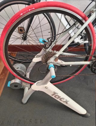 Rodillo inteligente Tacx Zwift