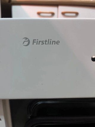Horno Firstline blanco empotrable