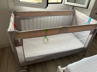 Cuna de viaje plegable