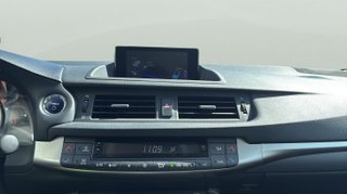 Lexus CT 200h Executive 100 kW (136 CV)