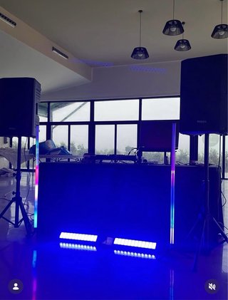 Mesa DJ Hercules Impulse 500 +2 Altavoces+Tripodes