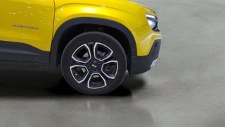 Jeep Avenger BEV Summit 115 kW (156 CV)