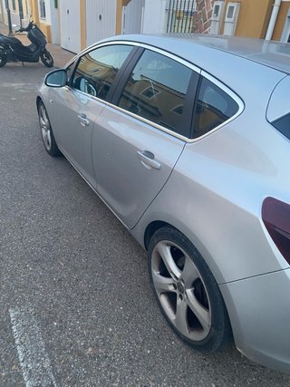 Opel Astra 2009