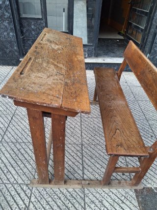 Pupitre madera antiguo