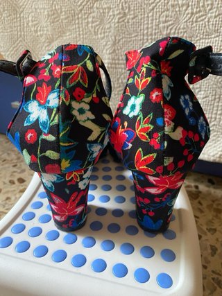 Zapato tacon flores