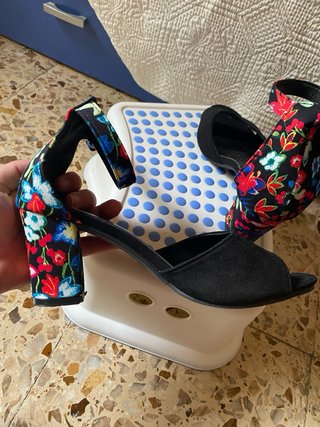 Zapato tacon flores
