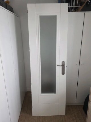 Puerta interior blanca con cristal