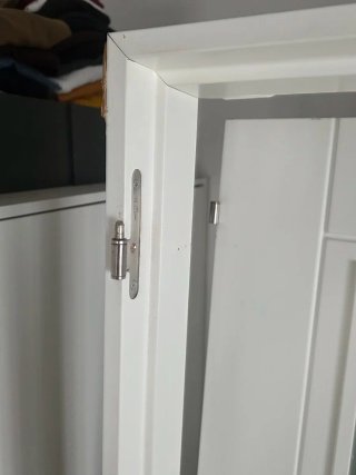 Puerta interior blanca con cristal