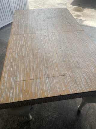 Mesa de comedor rústica de madera