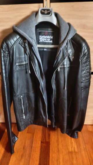 Cazadora Koroshi&Co imitación piel negra