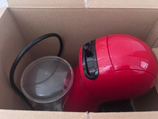 Macchina da caffè Dolce Gusto DeLonghi rossa