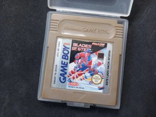 Blades of Steel para Game Boy