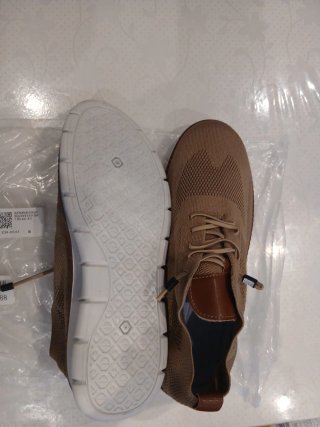 Zapatos hombre supercómodos talla 43.
