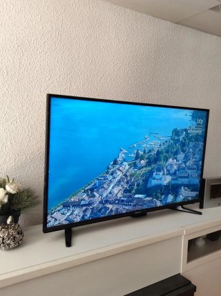 Televisor Hisense seminuevo