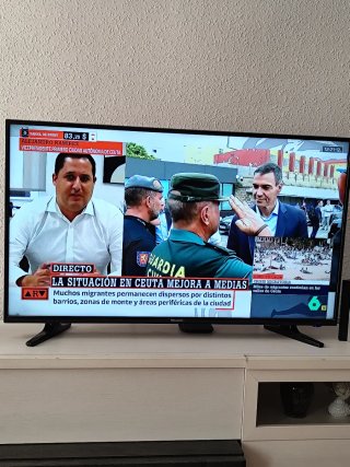 Televisor Hisense seminuevo