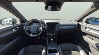 Volvo XC40 T2 R-Design 95 kW (129 CV)