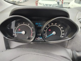 SIN ENTRADA! Ford Tourneo Courier GASOLINA