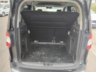 SIN ENTRADA! Ford Tourneo Courier GASOLINA