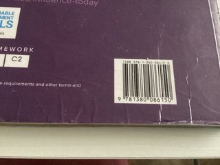 INFLUENCE TODAY 2 Student's book: libro de text...