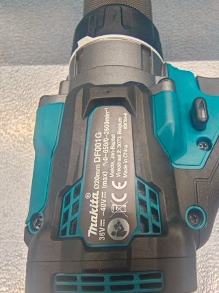 Atornillador Makita DF001GZ 40V Max