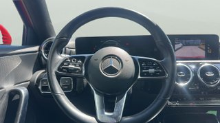 Mercedes-Benz Clase A 180 100 kW (136 CV)