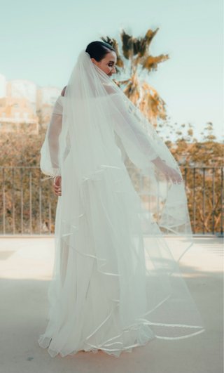 Vestido de Novia con Velo