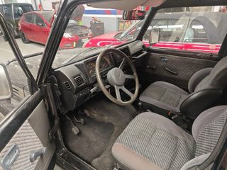 Suzuki Samurai