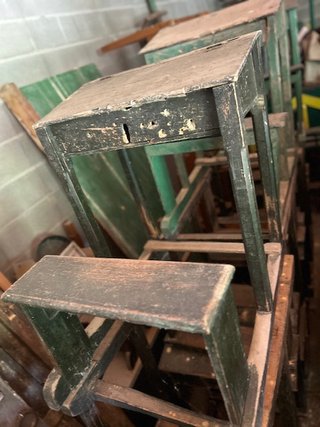 Pupitre antiguo madera sin restaurar