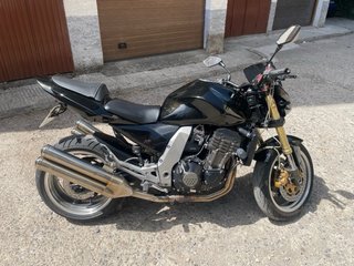 Kawasaki Z1000 Naked Negra